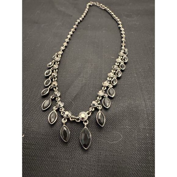 Givenchy Silver And Black Earrings And Necklace Set - Picture 5 of 7